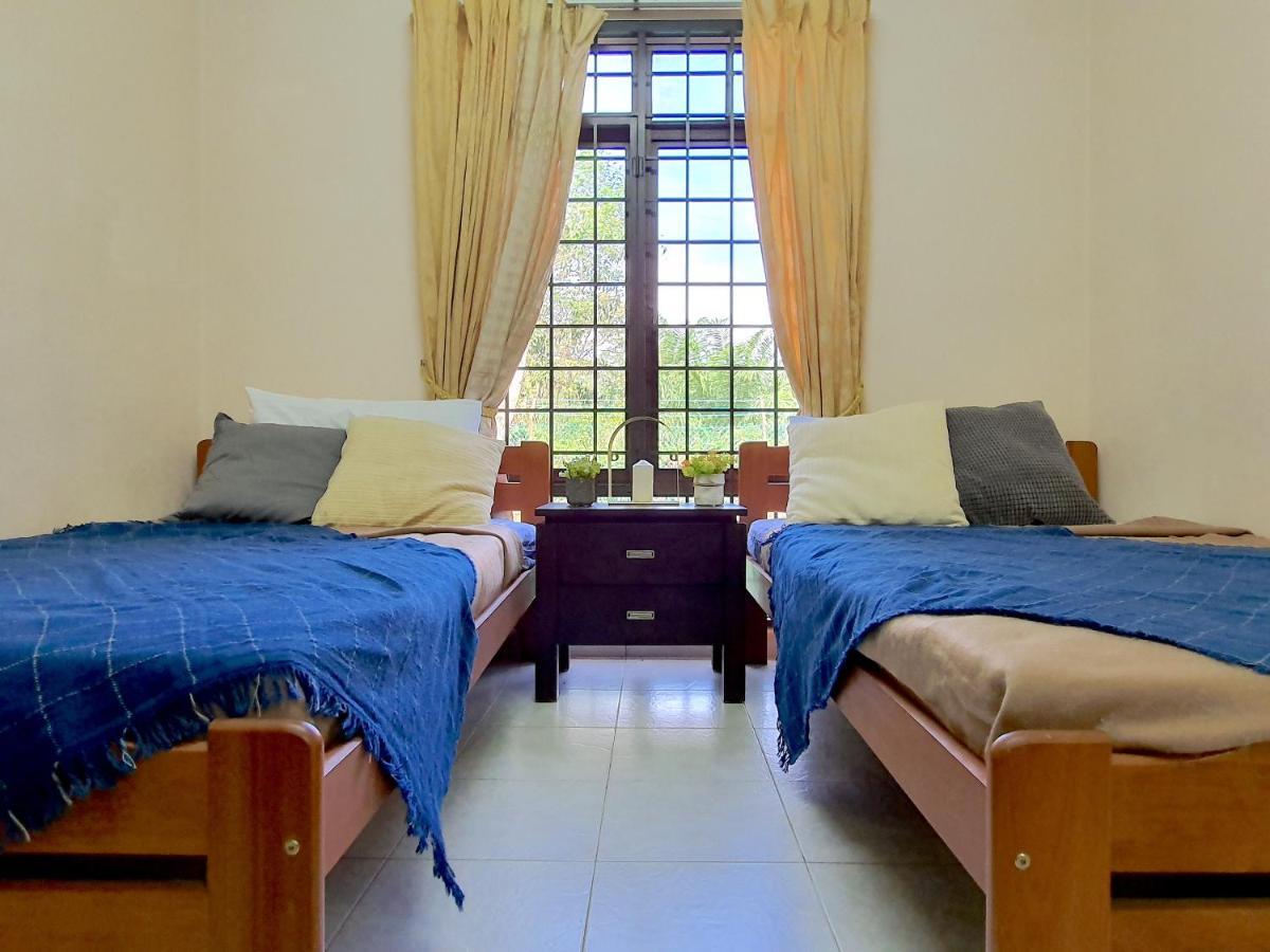 Melaka Afamosa Villa With Private Pool For 10 Pax Alor Gajah Luaran gambar